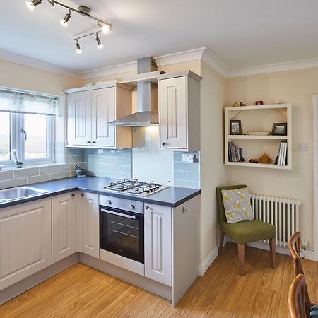 Host & Stay - Coach Cottage Brotton 외부 사진