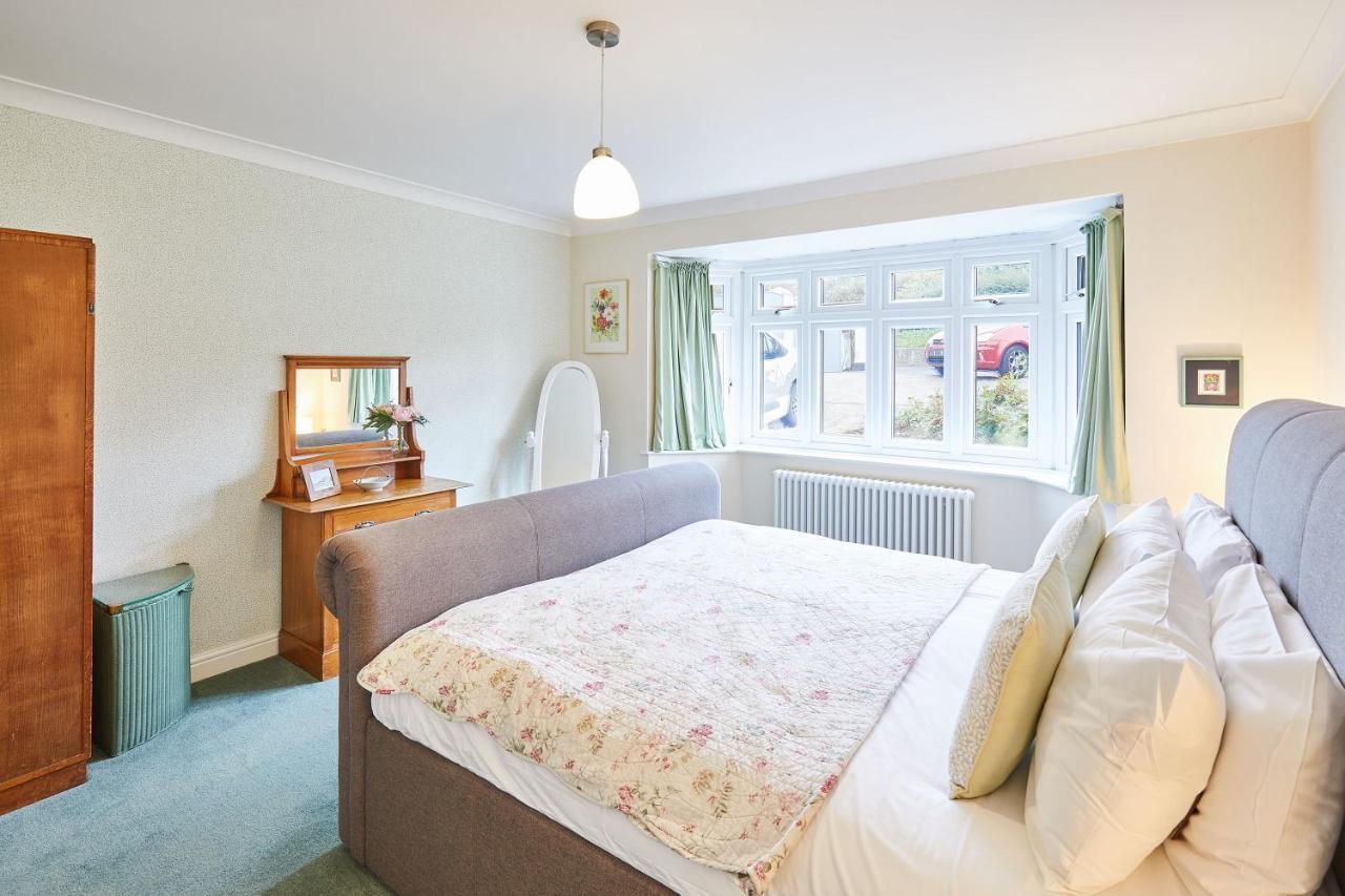 Host & Stay - Coach Cottage Brotton 외부 사진